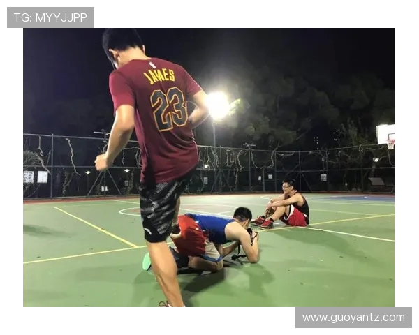 深夜畅谈:你还记得自己看过的第一场球赛是什么时候吗 深夜畅谈:你还记得自己看过的第一场球赛是什么时候吗